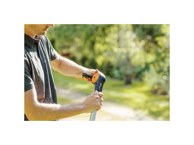 Сучкорез универсальный UPX82 FISKARS PowerGear