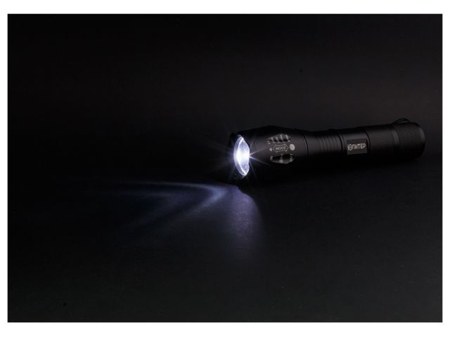 Фонарь ручной светодиодный ZOOM 5Вт 3хAAA ЮПИТЕР