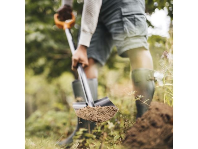 Лопата штыковая Solid FISKARS
