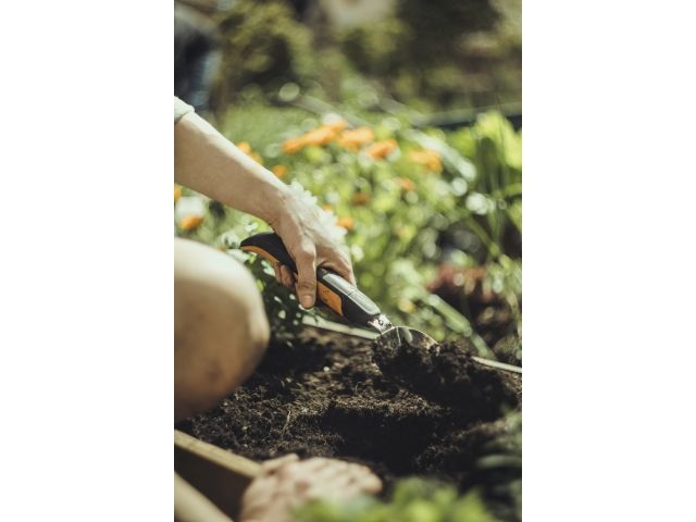 Совок Xact FISKARS