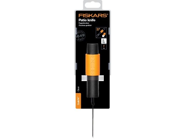 Тяпка для уборки травы с дорожек QuikFit FISKARS
