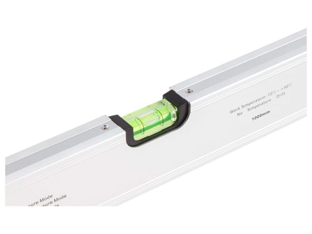 Уровень электронный WORTEX DL 1000 в кор. 4х90, погр.(0,90): 0,05,остальн.: 0,2, 1000 мм