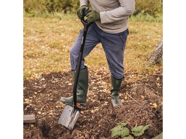 Лопата штыковая Ergonomic Pro XL FISKARS
