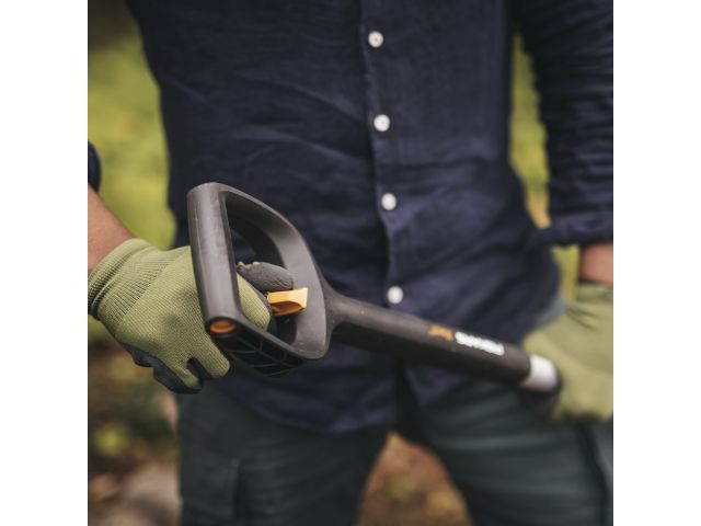 Лопата совковая телескопическая Xact FISKARS