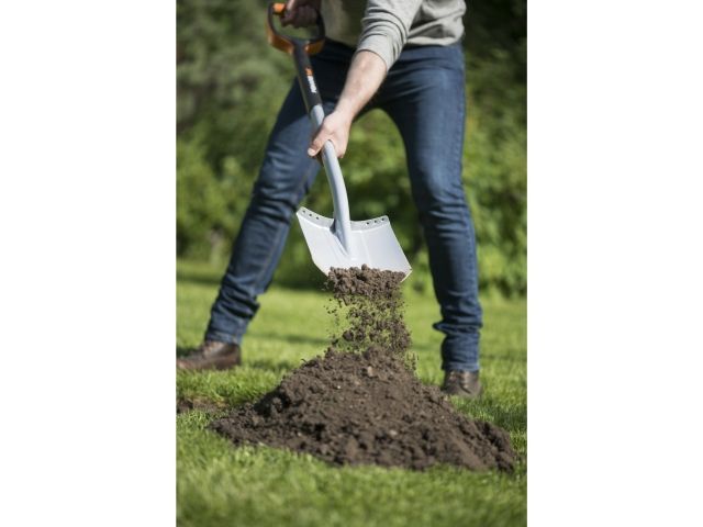 Лопата штыковая большая FISKARS