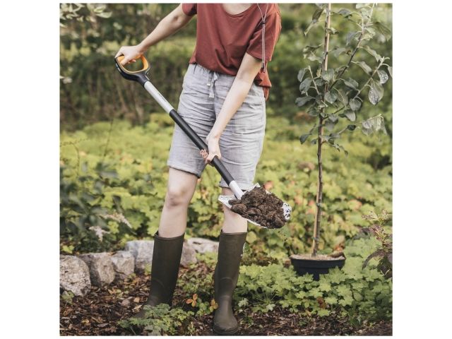 Лопата штыковая большая FISKARS