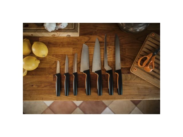 Нож для овощей 11 см Functional Form Fiskars