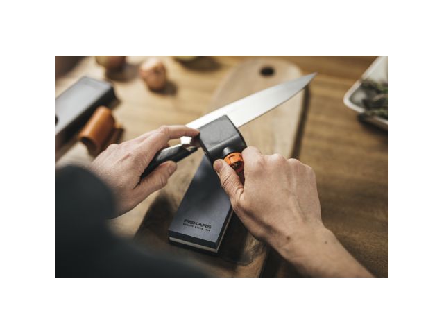 Точилка для ножей Fiskars Premium