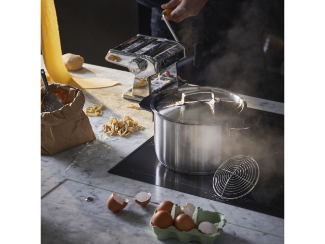 Кастрюля 5л All Steel Fiskars