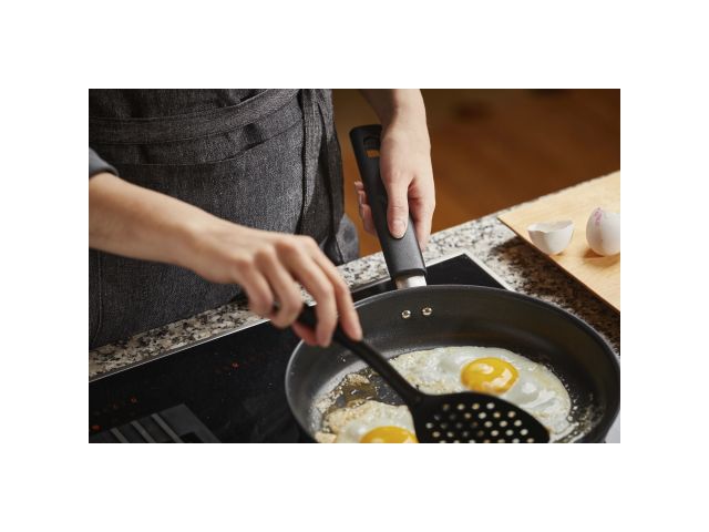 Сотейник с крышкой 24 см/2,2л Hard Face FISKARS