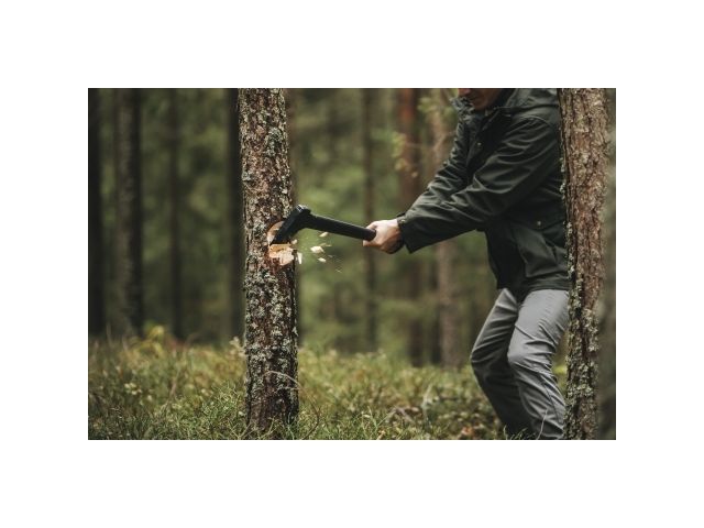 Топор универсальный Solid A18 Fiskars