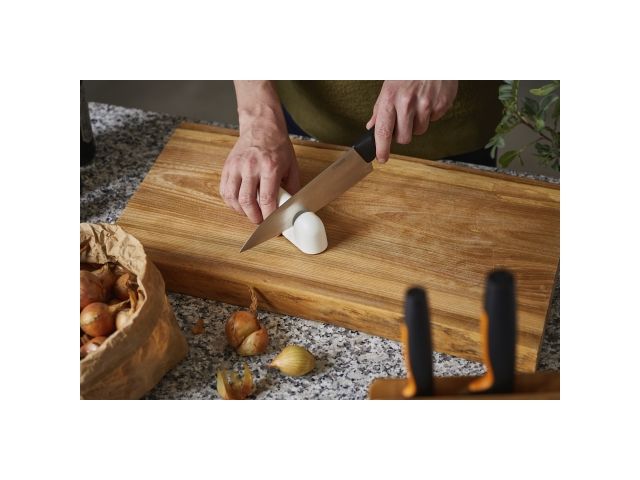 Нож поварской большой 20 см Functional Form Fiskars
