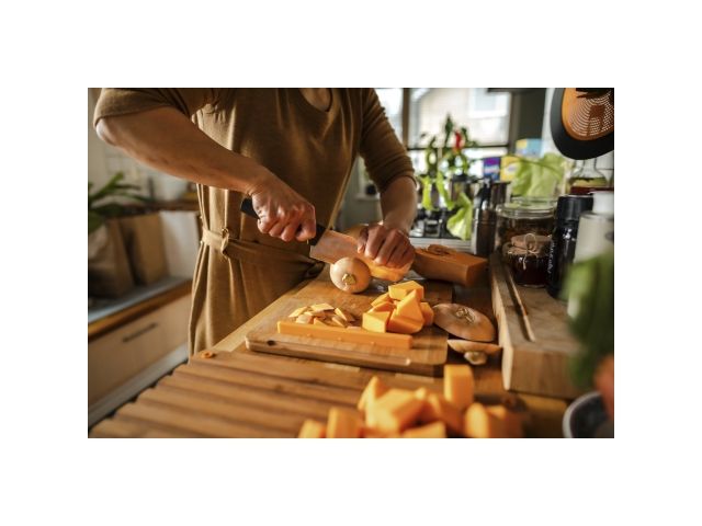 Нож поварской азиатский 16 см Functional Form Fiskars