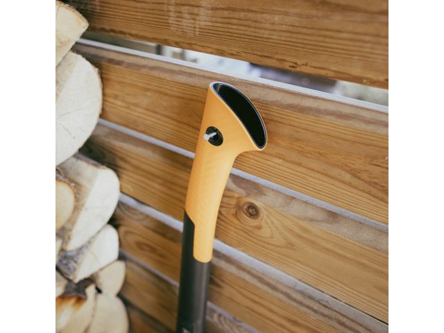 Топор универсальный X18 S FISKARS