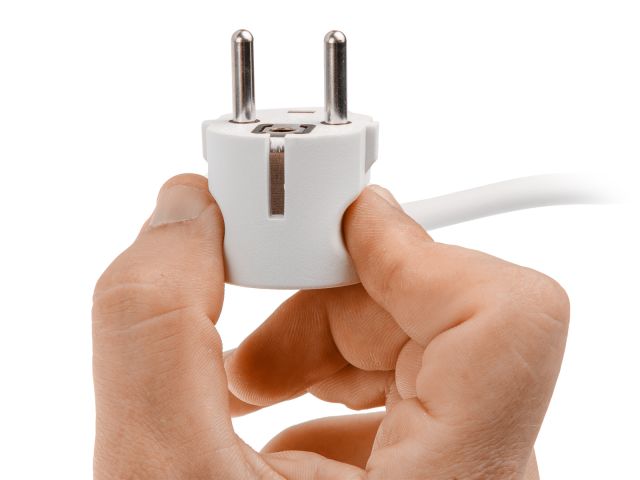 Удлинитель 3м (5 роз., 2,2кВт, с/з, ПВС 3х0,75) LEIDEN ELECTRIC