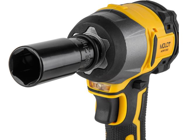 Гайковерт аккумуляторный MOLOT MCWR 3518 XLT Lite SOLO