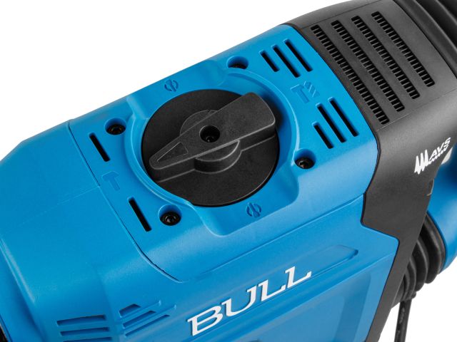 Перфоратор BULL BH 5001 в чем. 1500 Вт, 5-15 Дж, 50 мм, 2 реж. + 1 зуб., 1 сверло, SDS-max, рег. об.