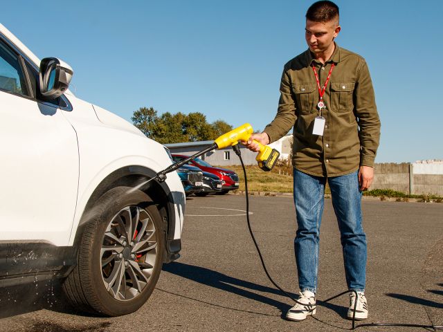 Очиститель высокого давления аккумуляторный MOLOT MPW 1825 XLT Lite SOLO