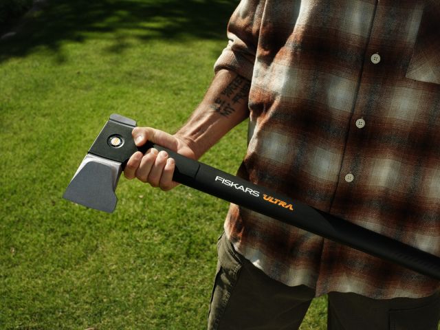 Топор-колун U32 Ultra FISKARS