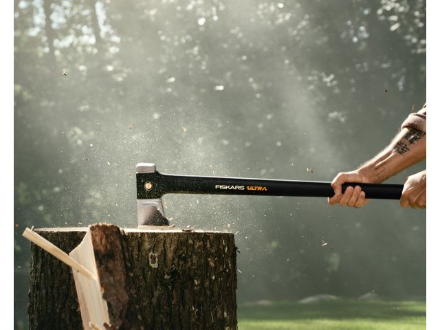 Топор-колун U32 Ultra FISKARS