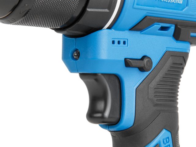 Аккум. дрель-шуруповерт BULL SR 1804 R-series в чем. XLTpro БЕСЩЕТ., Импульс., 18 В, 50 Н*м, 2х2 А*ч