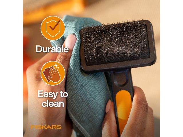Щетка для шерсти PET FISKARS