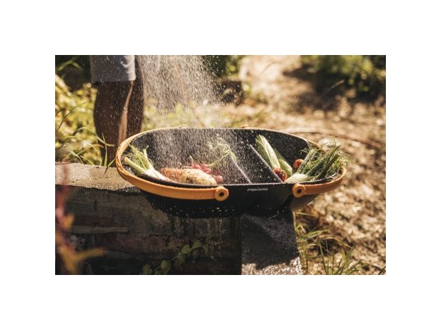 Корзина для урожая Plus FISKARS