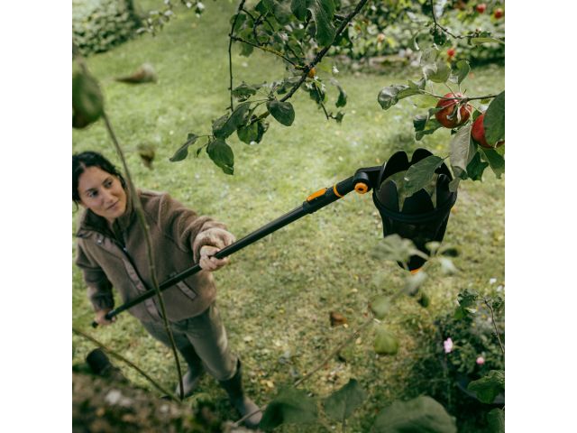 Черенок алюминиевый телескопический М 119-174см OneClick FISKARS