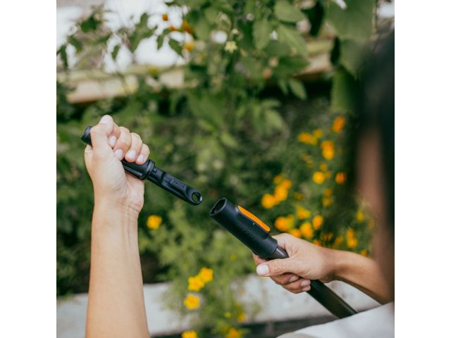 Адаптер OneClick для насадок QuikFit FISKARS