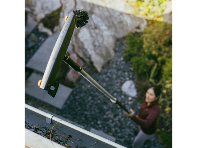 Насадка-очиститель для желобов OneClick FISKARS