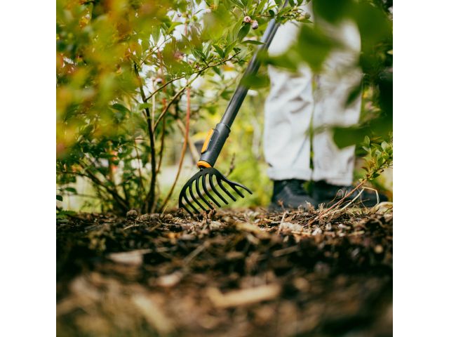 Грабли для уборки клумб OneClick FISKARS