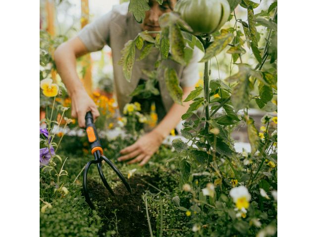 Культиватор Grebber OneClick FISKARS