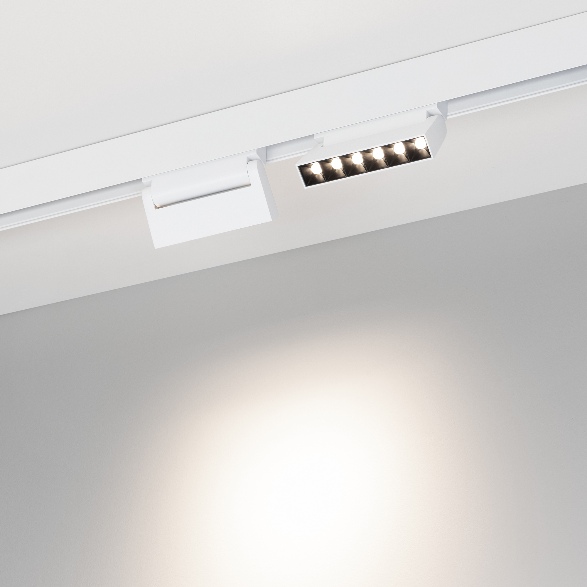 Светильник MAG-ORIENT-LASER-FOLD-S195-6W Day4000 (WH, 30 deg, 48V, DALI) (, IP20 Металл, 3 года)