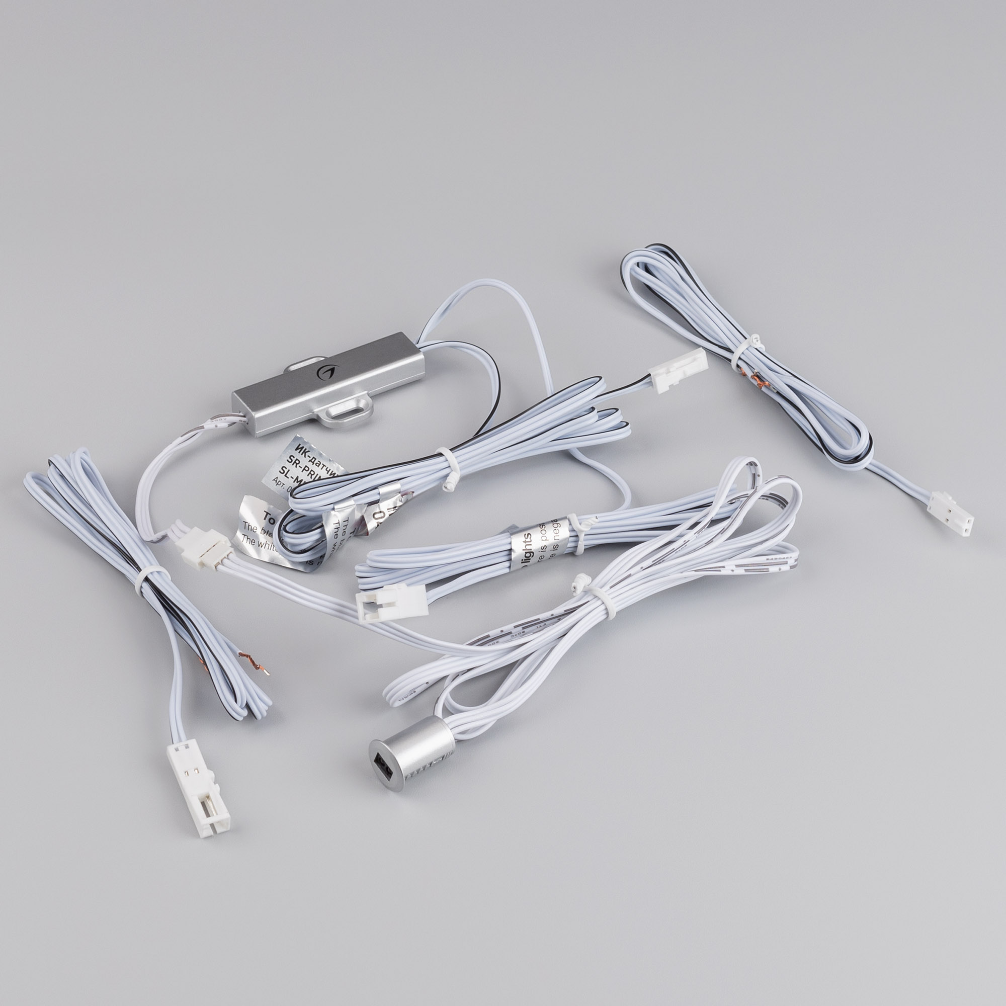 Панель Sens SMART-P30-RGBW Black (230V, 4 зоны, 2.4G) (ARL, IP20 Пластик, 5 лет)