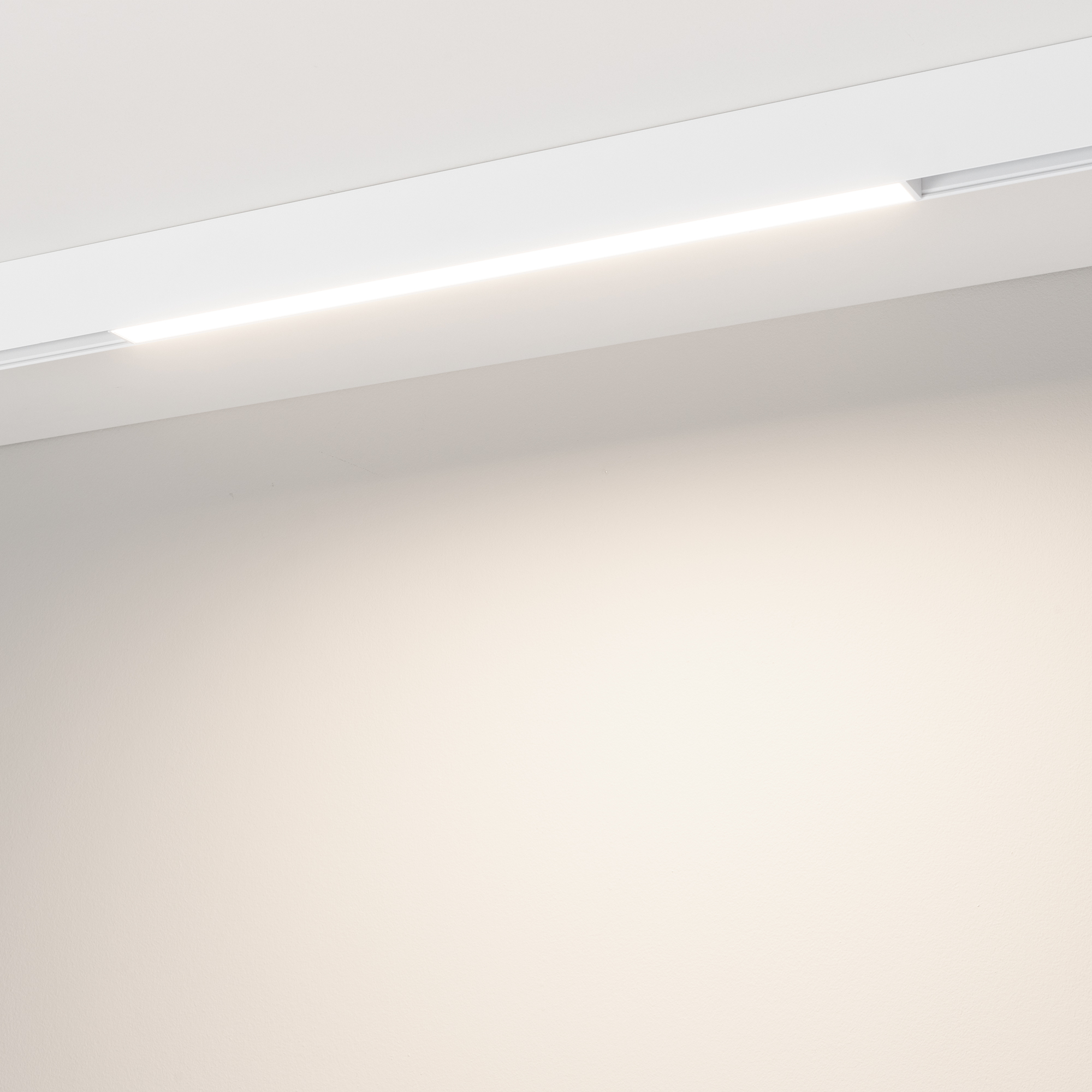 Светильник MAG-ORIENT-FLAT-L465-16W Day4000 (WH, 80 deg, 48V, DALI) (, IP20 Металл, 3 года)