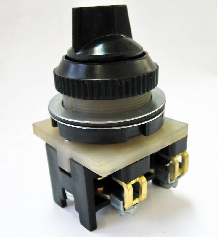 Выключатель КУ220111 У3 2з 2р, с ручкой на два полож., исх. полож. под углом 90, IР40 .01