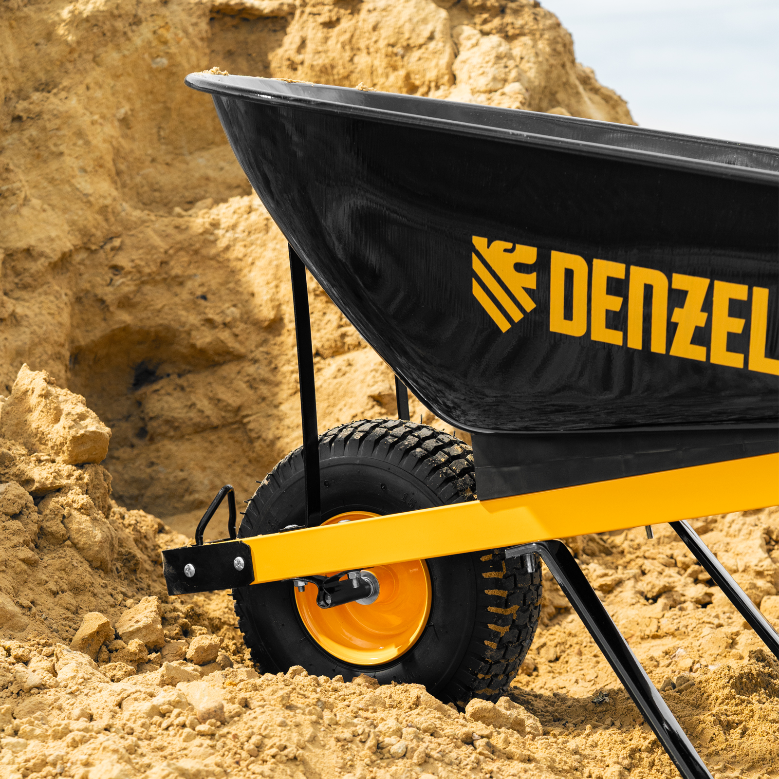 Тачка строительная, усиленная, объем 140 л, 230 кг, колесо 15х6.00-6 Denzel