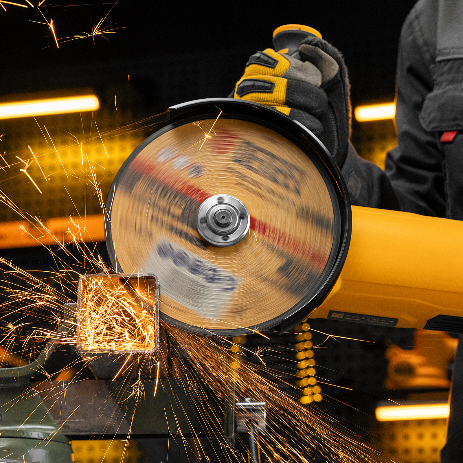 Круг отрезной по металлу, 180 х 2.5 х 22.2 мм Denzel