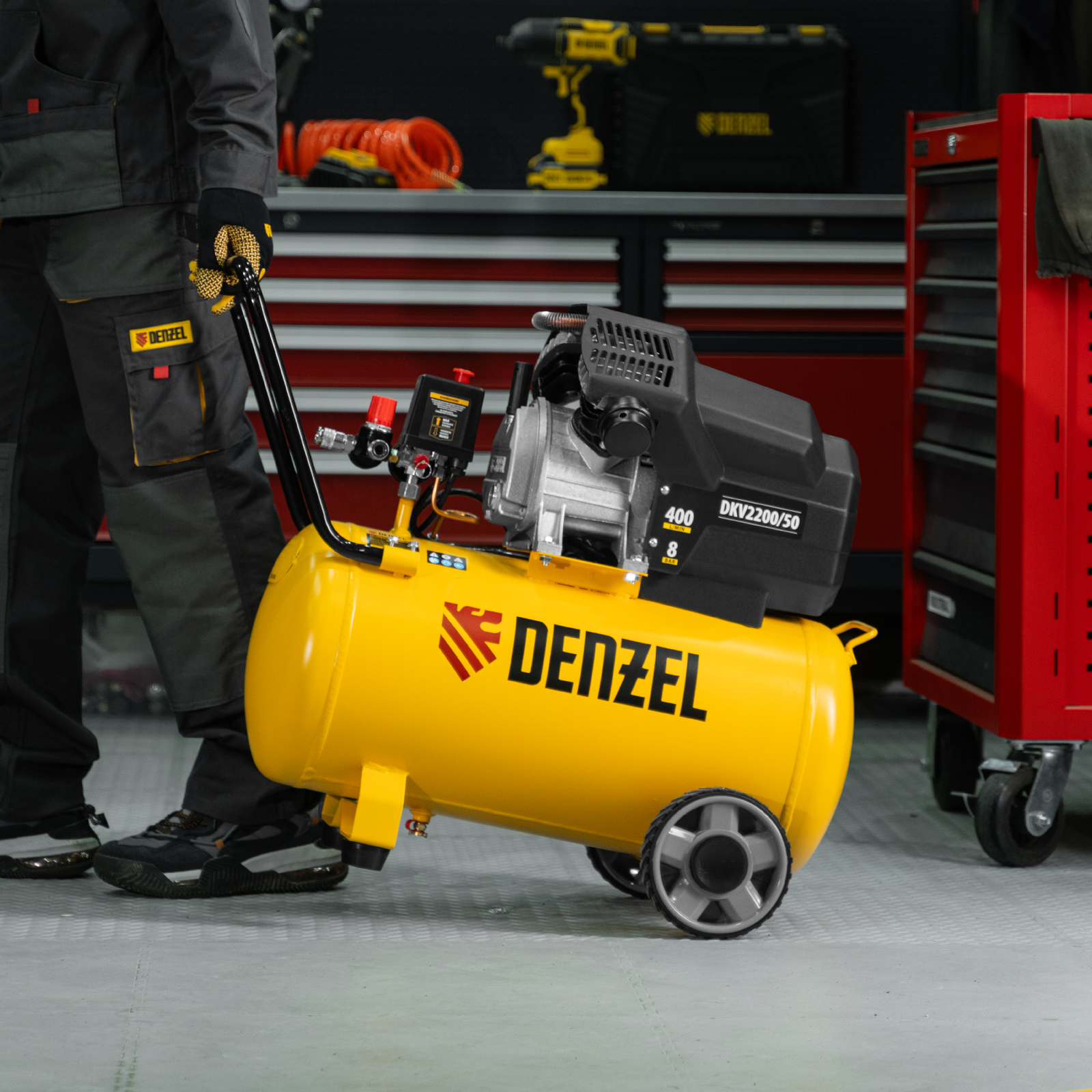 Компрессор воздушный DKV2200/50, Х-PRO 2.2 кВт, 400 л/мин, 50 л Denzel