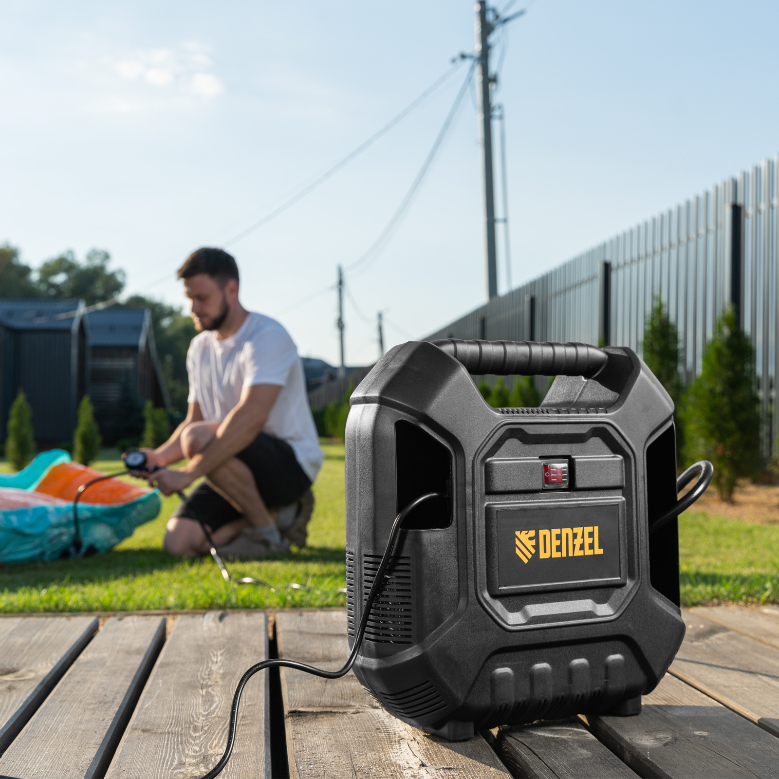 Компрессор воздушный DL1100 1.1 кВт, 180 л/мин, с набором аксессуаров Denzel