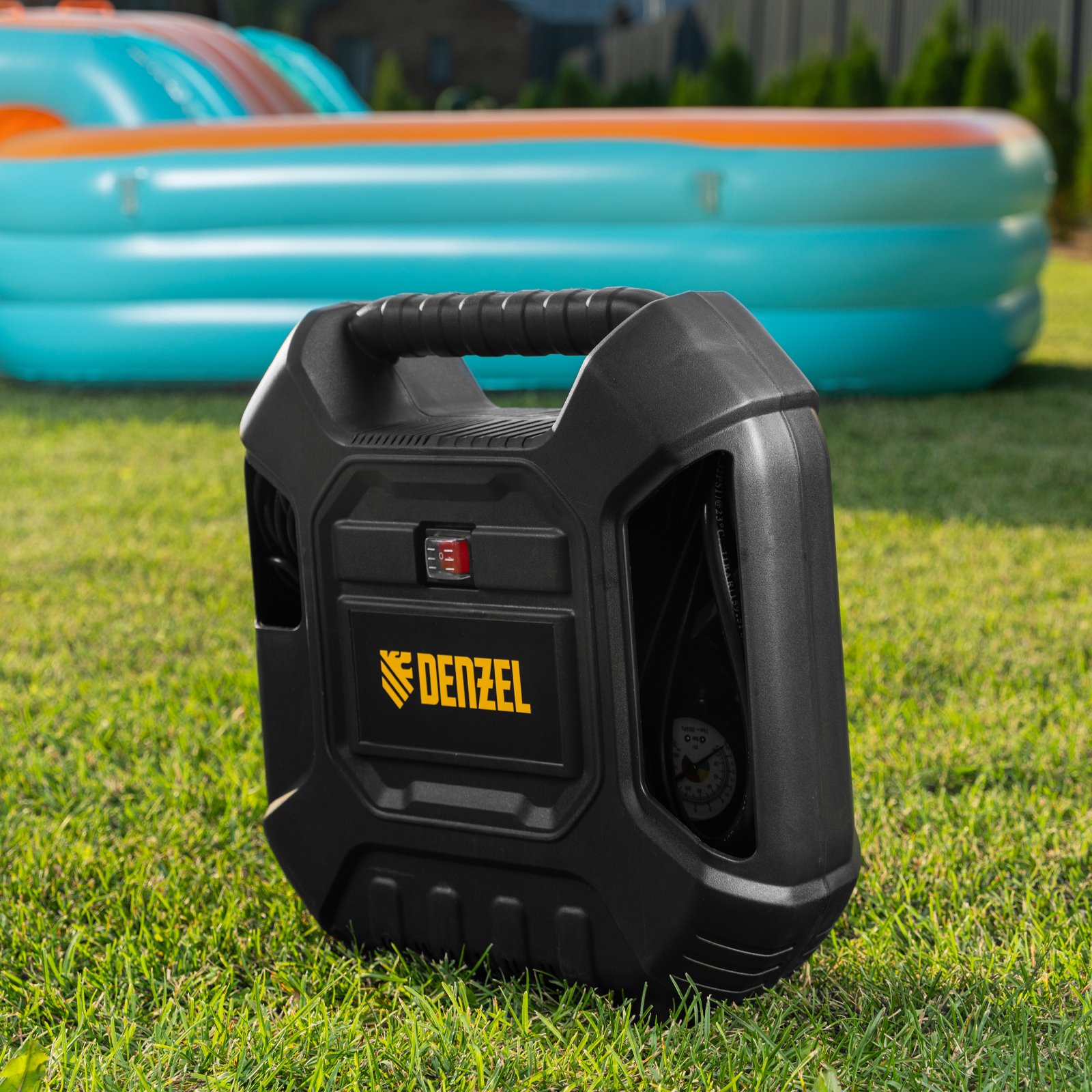 Компрессор воздушный DL1100 1.1 кВт, 180 л/мин, с набором аксессуаров Denzel