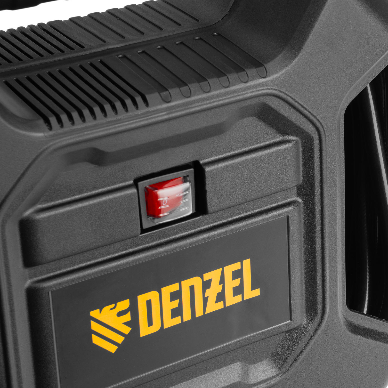 Компрессор воздушный DL1100 1.1 кВт, 180 л/мин, с набором аксессуаров Denzel