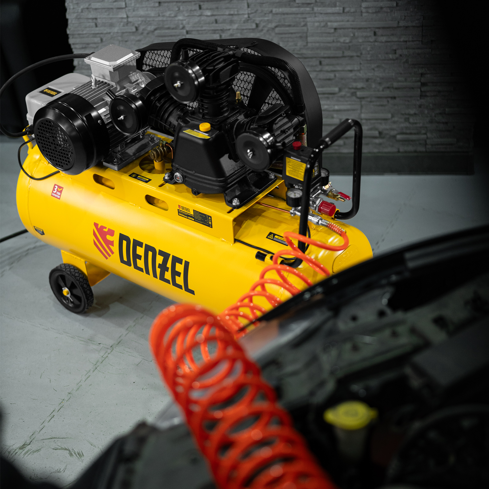 Компрессор воздушный BCW3000-T/100, ременный привод, 3.0 кВт, 100 литров, 520 л/мин Denzel