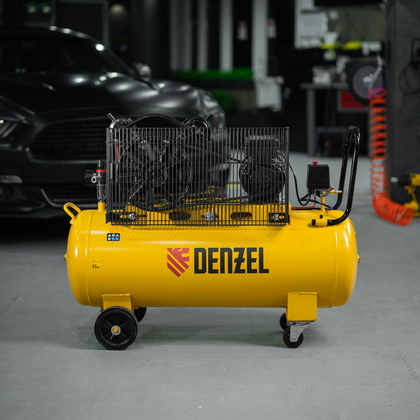 Компрессор воздушный BCV2300/100, ременный привод, 2.3 кВт, 100 литров, 440 л/мин Denzel