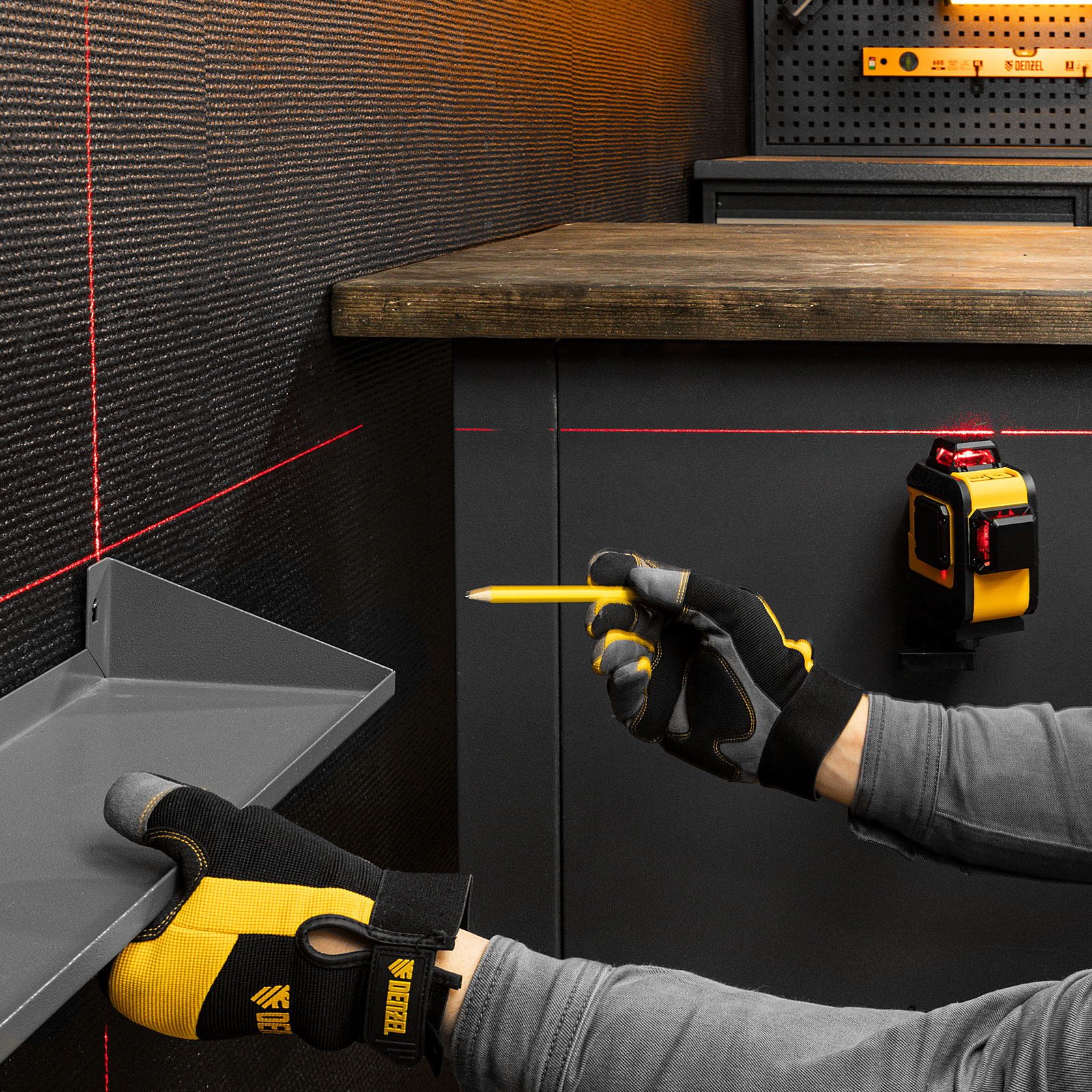 Лазерный уровень мультипризменный LX 360-2 Red, 30 м, 635 нм, аккумулятор Li 2800 мАч, резьба 5/8" Denzel