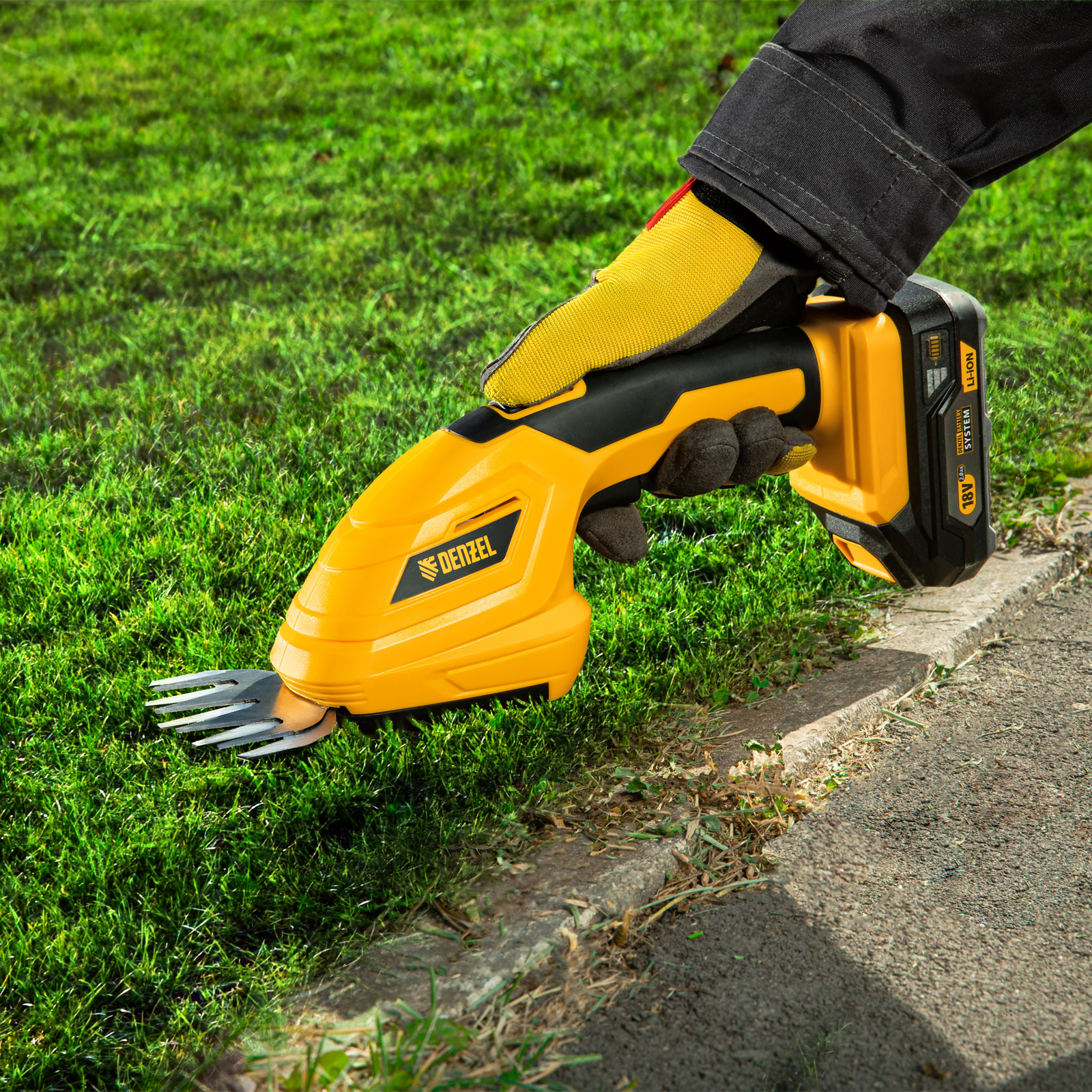 Ножницы-кусторез аккумуляторные  CGS-100, 18В Li-Ion Denzel