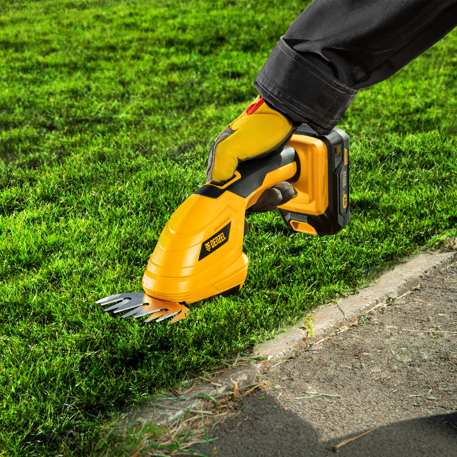 Ножницы-кусторез аккумуляторные  CGS-100, 18В Li-Ion Denzel