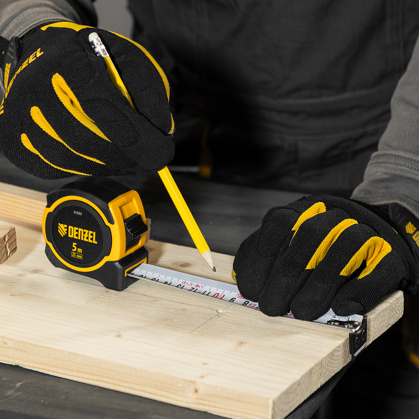 Рулетка 5м х 25мм, двухкомп. корпус, магнитный обрезиненный зацеп Denzel