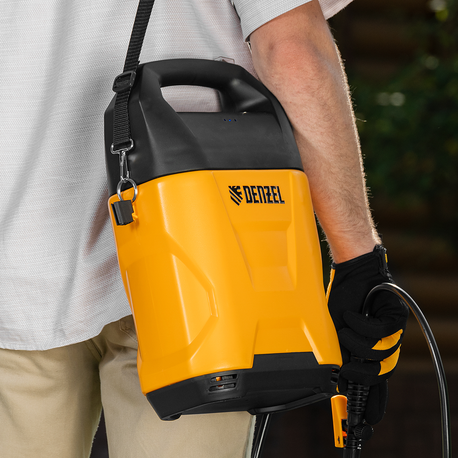 Опрыскиватель аккумуляторный D-5LI, 5 л, Li-Ion акк., 12 В, 2 Ач Denzel