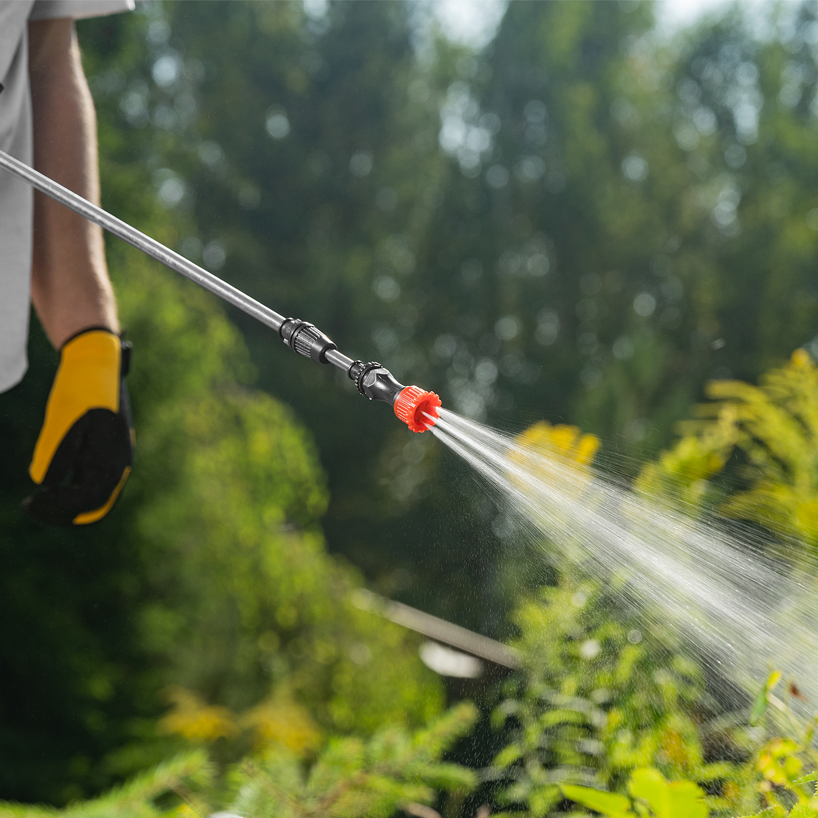 Опрыскиватель ранцевый аккумуляторный D-16LA, 16 л, 12 В, 8 Ач Denzel